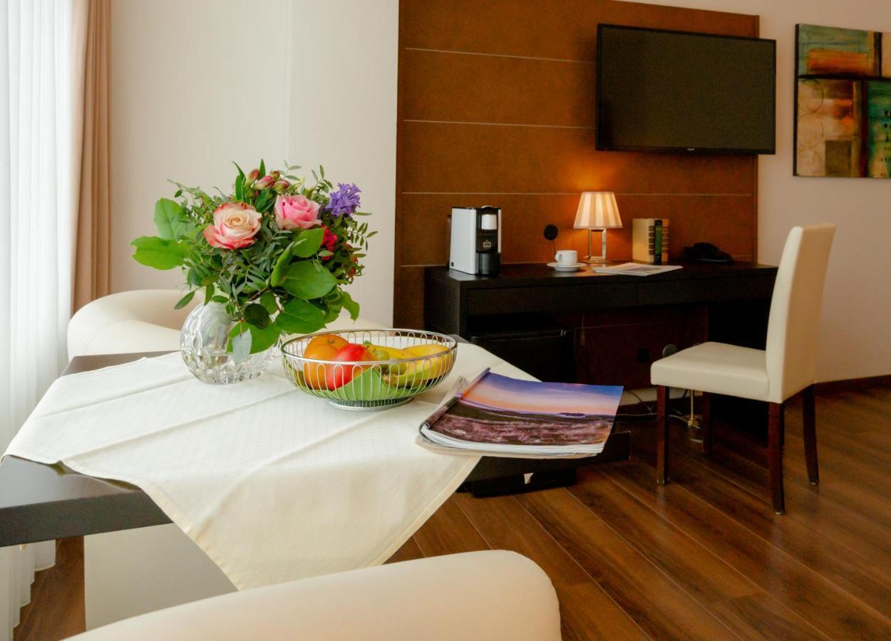 Hotel Von Stephan Вестерланд Екстериор снимка