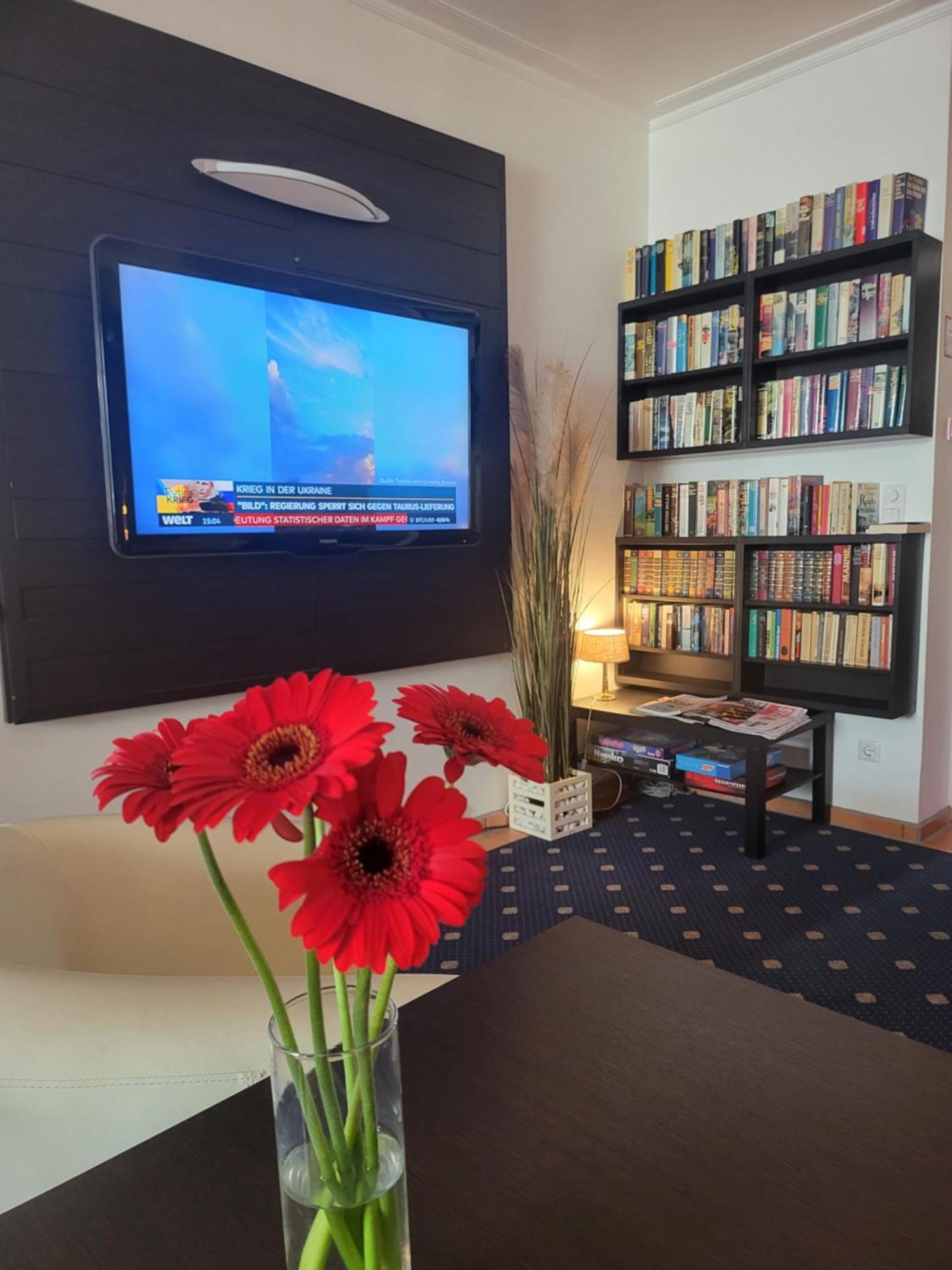 Hotel Von Stephan Вестерланд Екстериор снимка